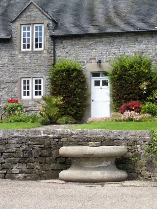 Hand's Well and Stone Trough, Tissington