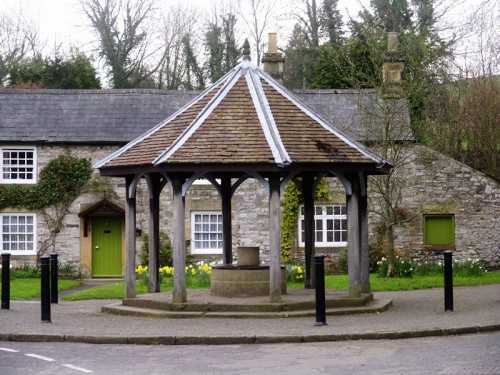 The Bottom Pump Shelter, Ashford in the Water