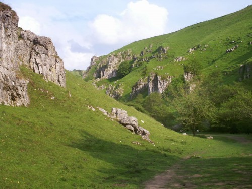 Peaseland Rocks in Wolfscote Dale