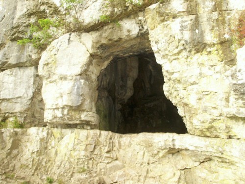 Perhaps this cave was home to one of the many wolves that lived in the the dale. Legend has it that the last wolf which roamed the dale was killed nearby